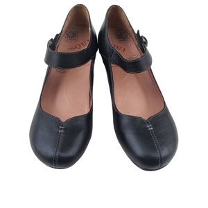 Taos Samba Mary Jane Black Leather Shoes Size 8